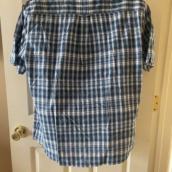 Tommy Bahama button down - Size large - Picture 3 of 5